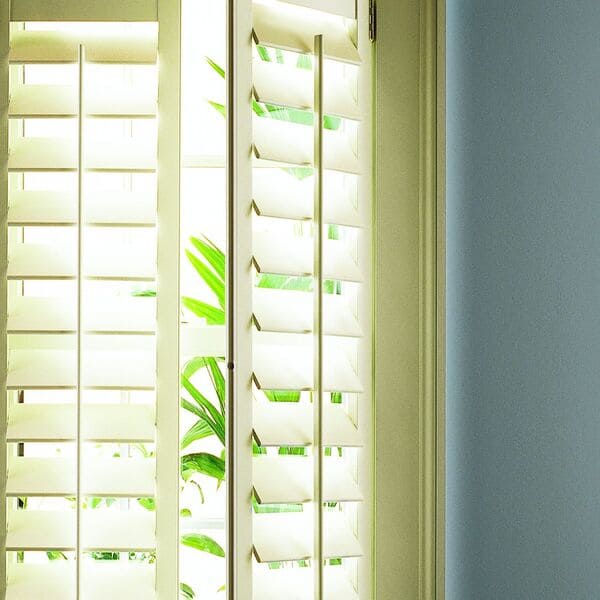 6.Shutter window